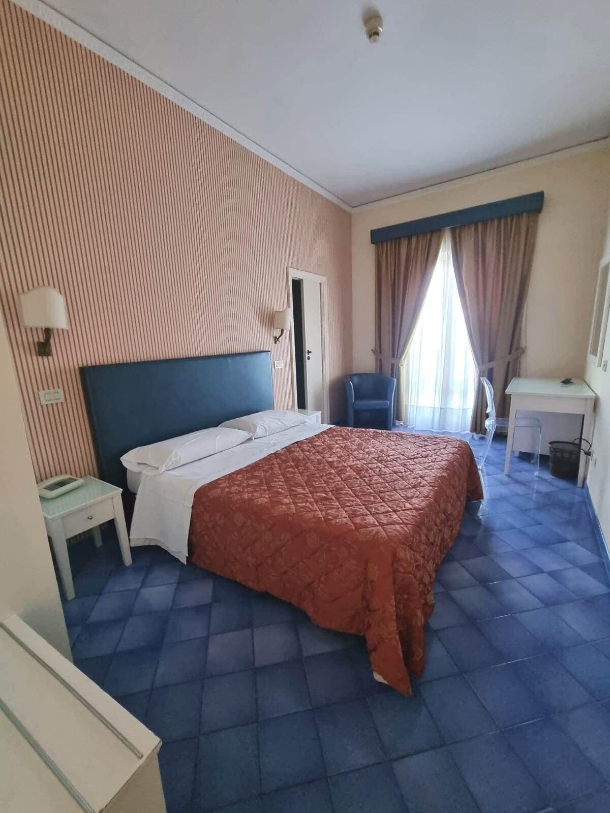 Hotel Girasole Sorrento Exterior foto