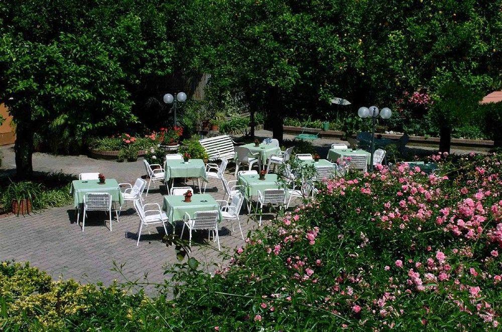 Hotel Girasole Sorrento Exterior foto