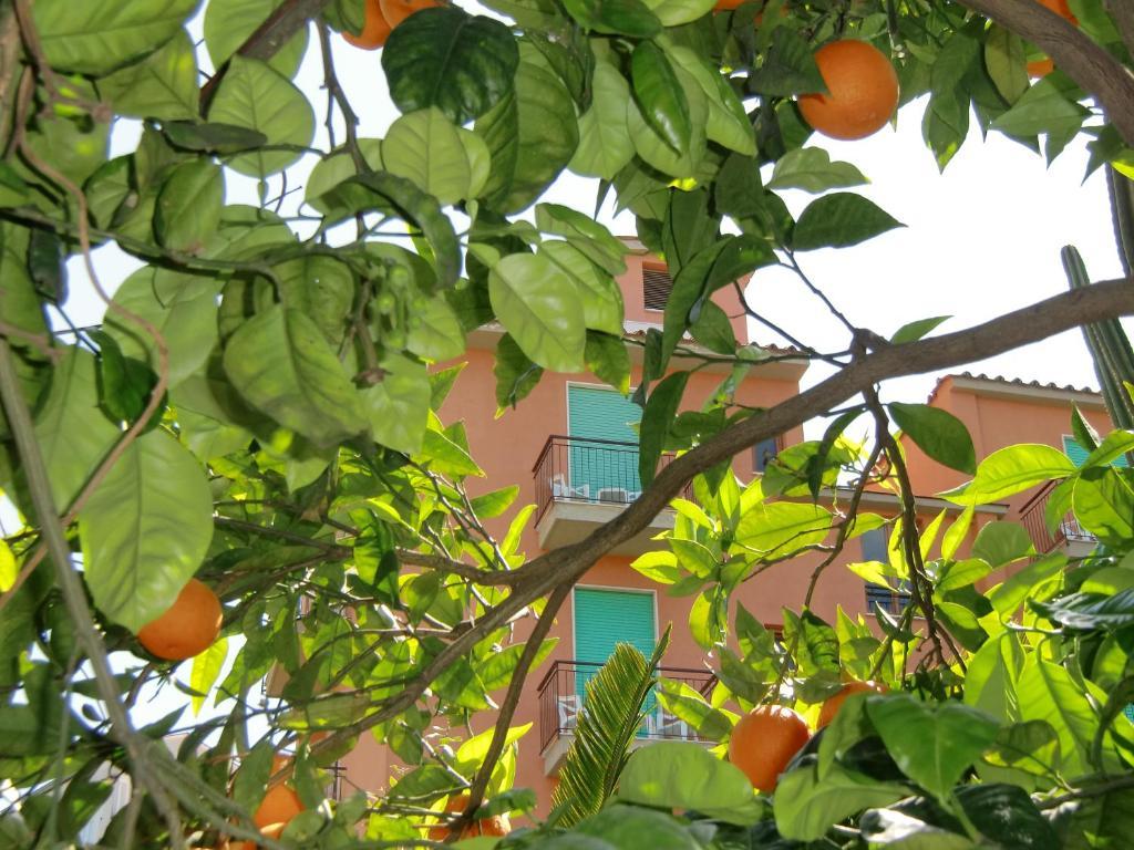 Hotel Girasole Sorrento Exterior foto