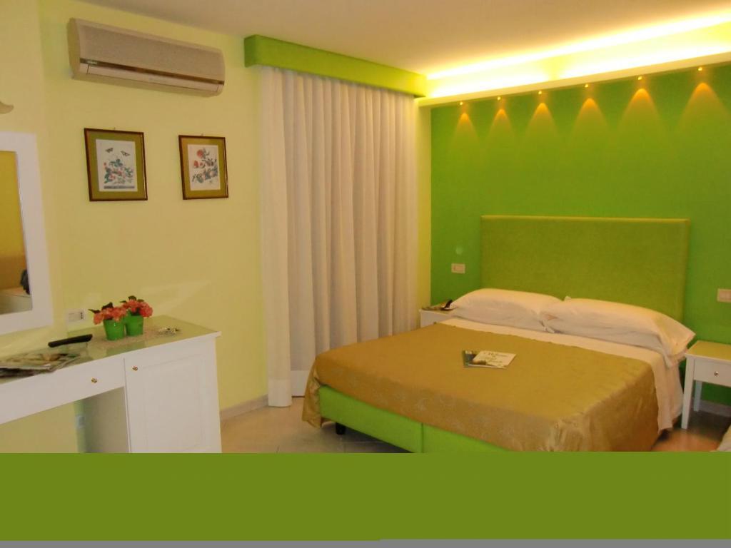 Hotel Girasole Sorrento Exterior foto