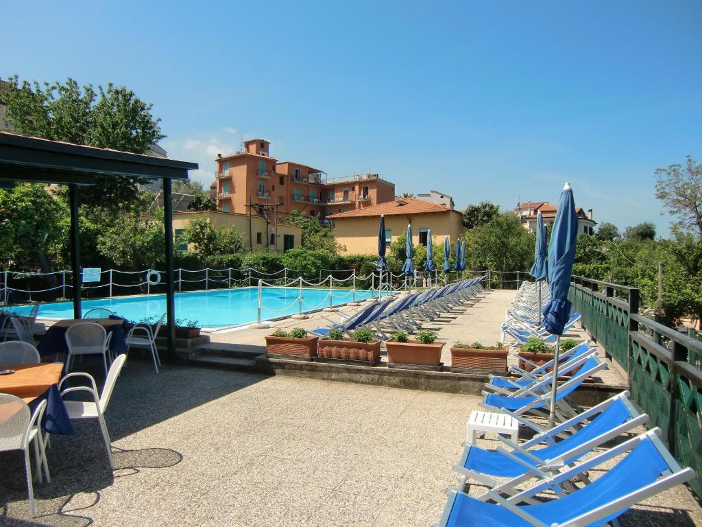 Hotel Girasole Sorrento Exterior foto