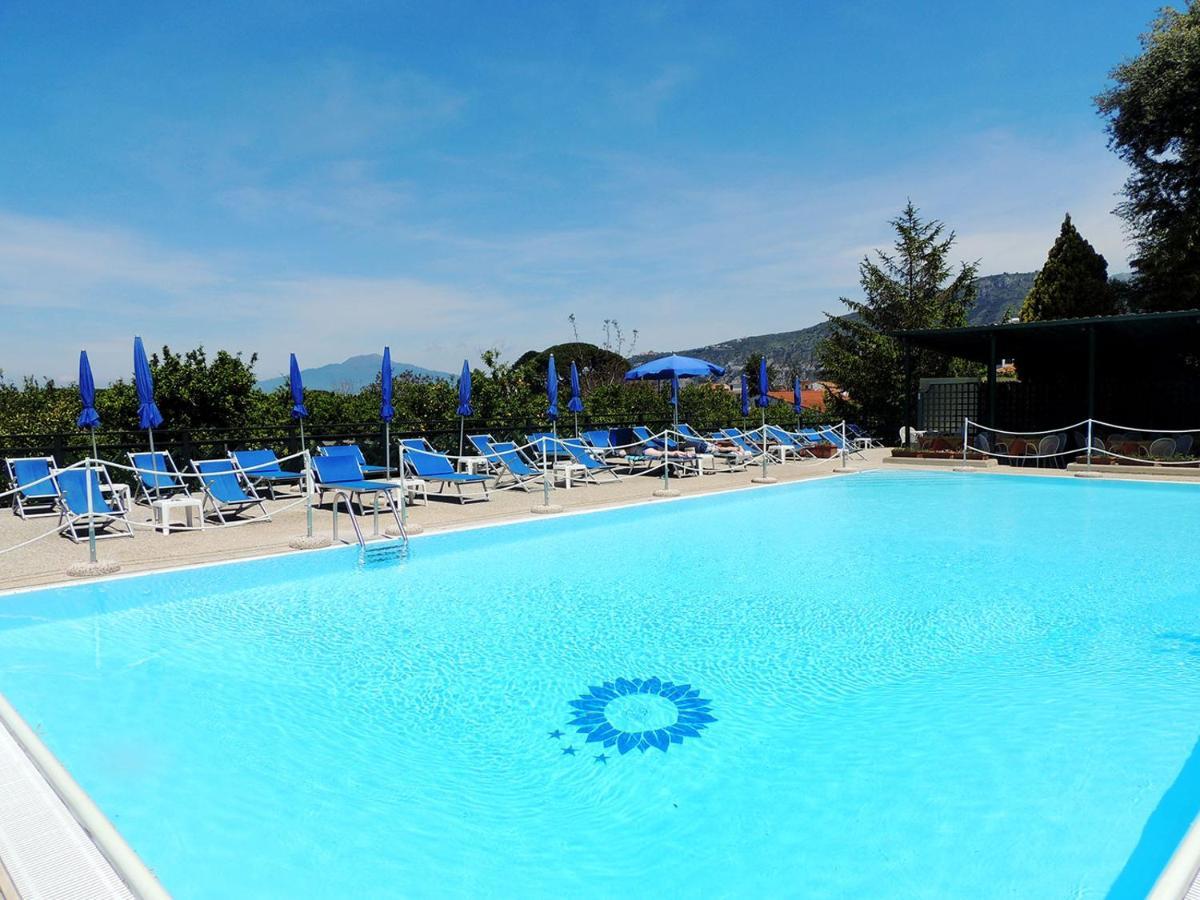Hotel Girasole Sorrento Exterior foto