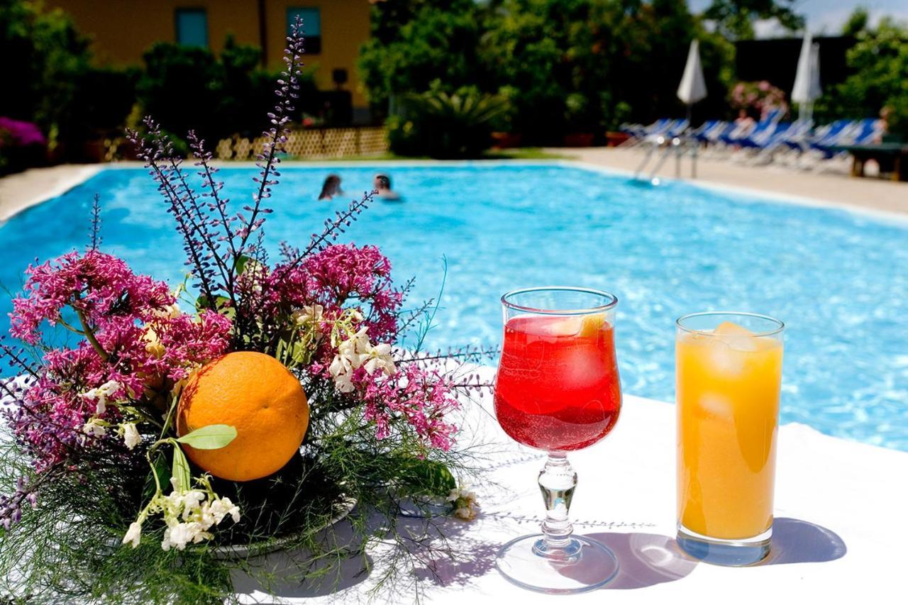 Hotel Girasole Sorrento Exterior foto